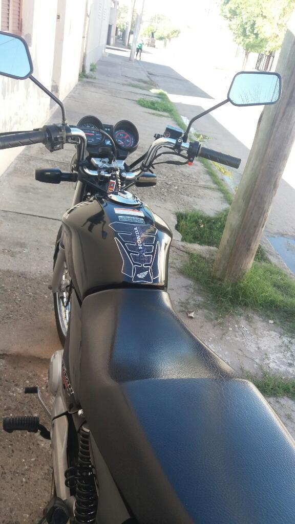 Vendo Cg 150.mod.2015 Escucho Ofertas