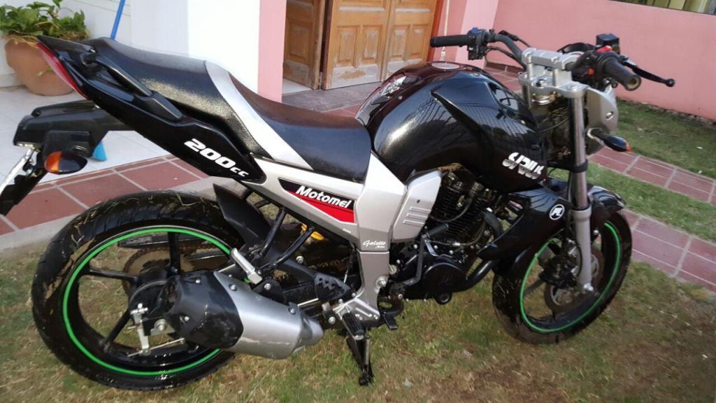 MOTOMEL SIRIUS 200