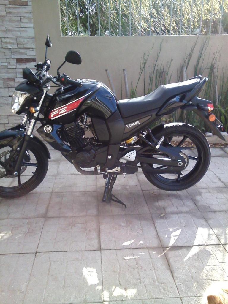 Vendo Yamaha FZ16 IMPECABLE!!!!