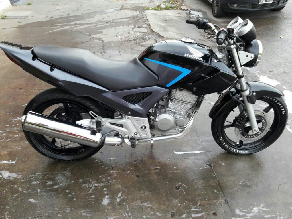 Vendo O Permuto Cbx 250 Twister 2013