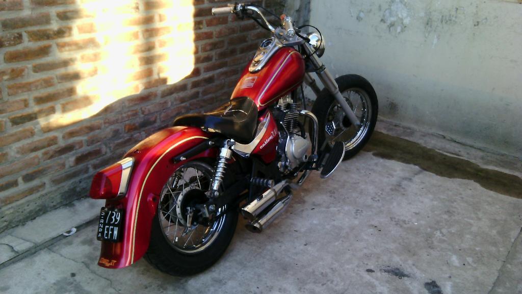 Vendo Motomel Custom 200