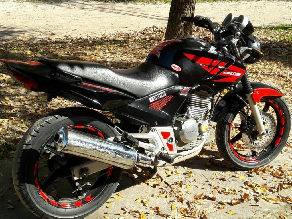 Honda Twister 09