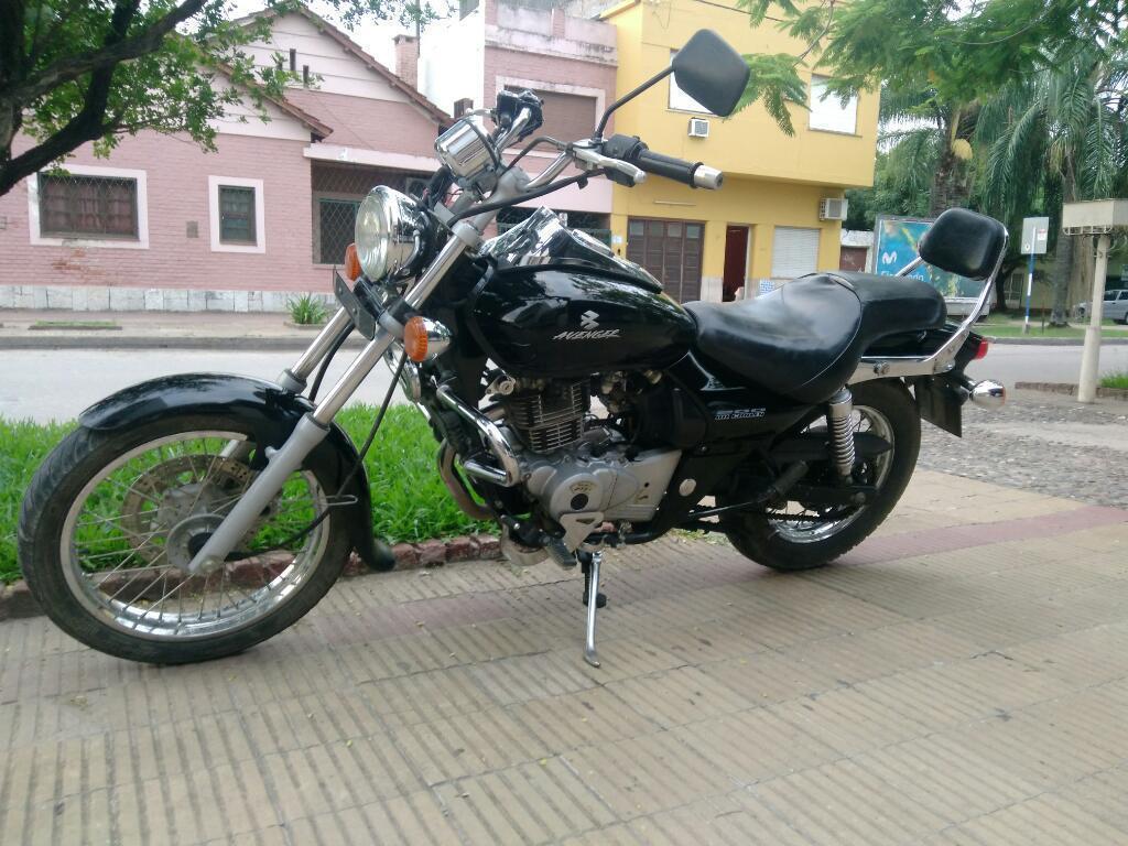 Vendo Bajaj 200 Avenger