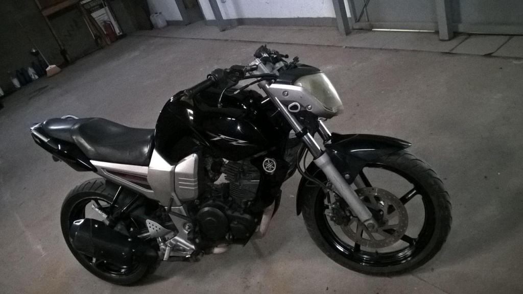 Yamaha Fz, $20000 La Moto No Arranca