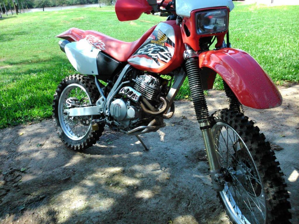 XR 250R 2000