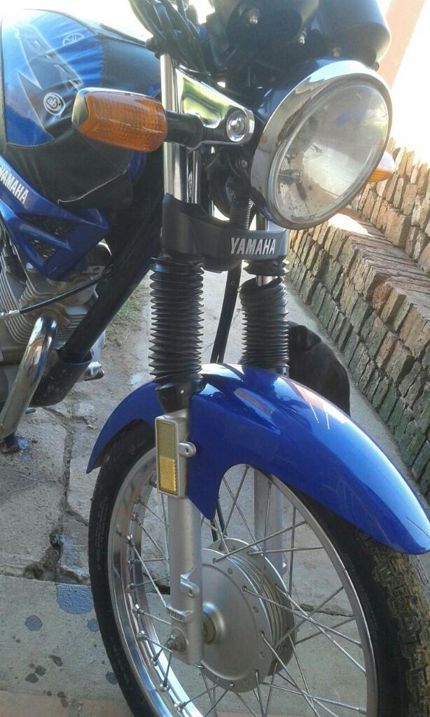 Tengo Esta Ybr 2014 Impecable Y 15 Mil en Efectivo Permuto X Una Xr 150cc Q Estr en Exelen