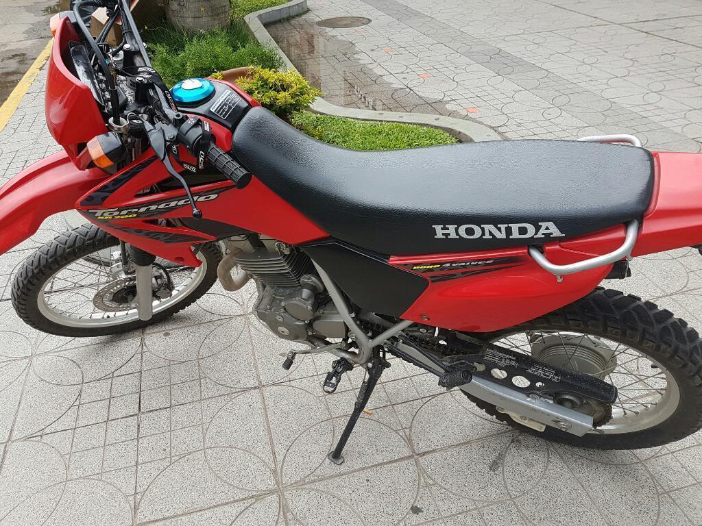 Vendo Honda Tornado 2013