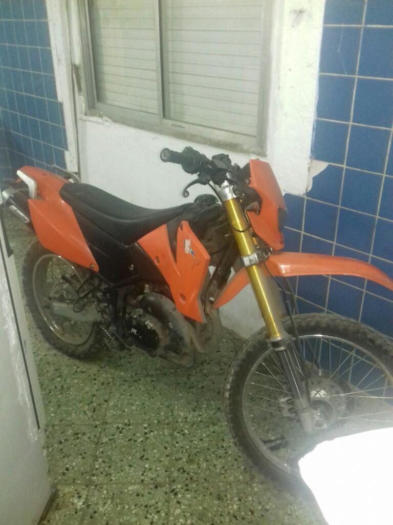 Se Vende O Permuta Motomel Y Zanela