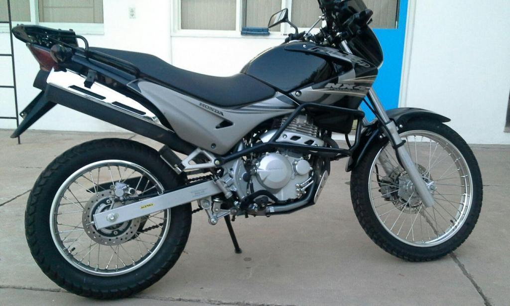 VENDO HONDA FALCON NX 400 2014