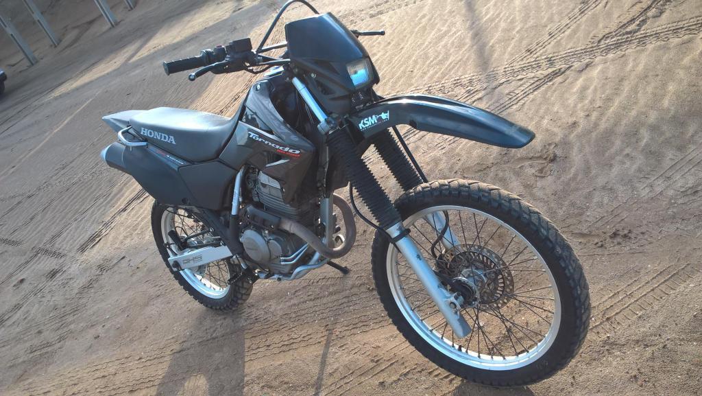 vendo honda tornado 2011