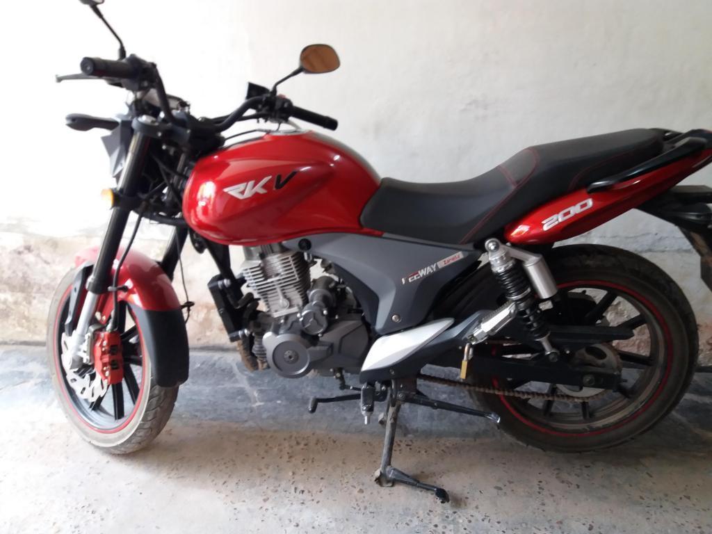 vendo moto keeway rkv200