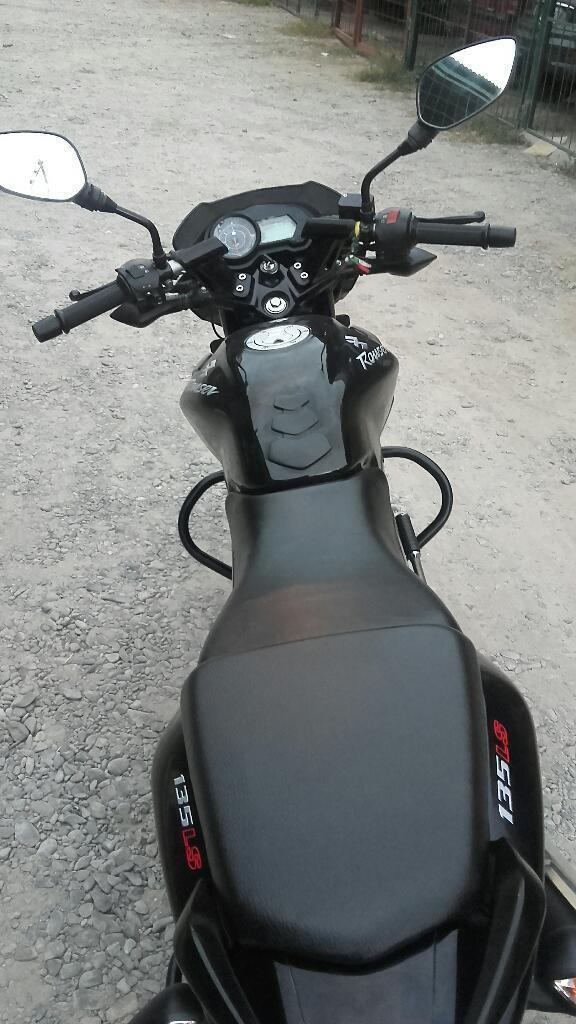 Vendo Rouser 135 Modelo 2016