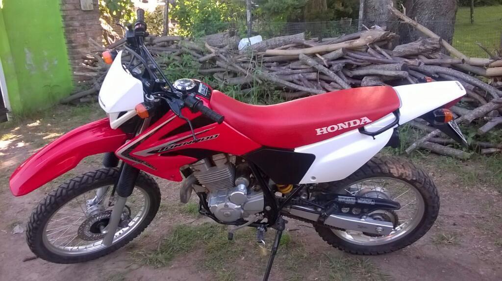 Vendo Honda Tornado 2015