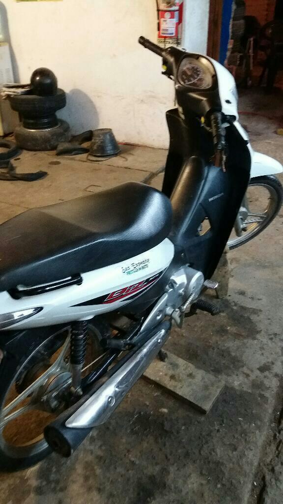 Vendo Honda Biz 2015