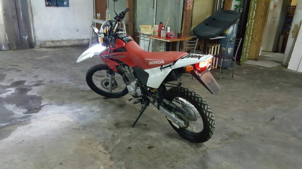 Vendo Honda Tornado 2014