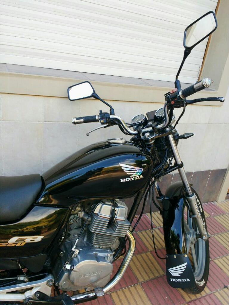 Vendo Honda Cb 250 Impecable Modelo 99