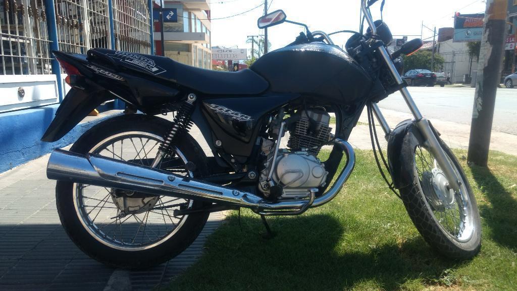 Vendo Titan Cg 150. Mod 06. Alarma Pst