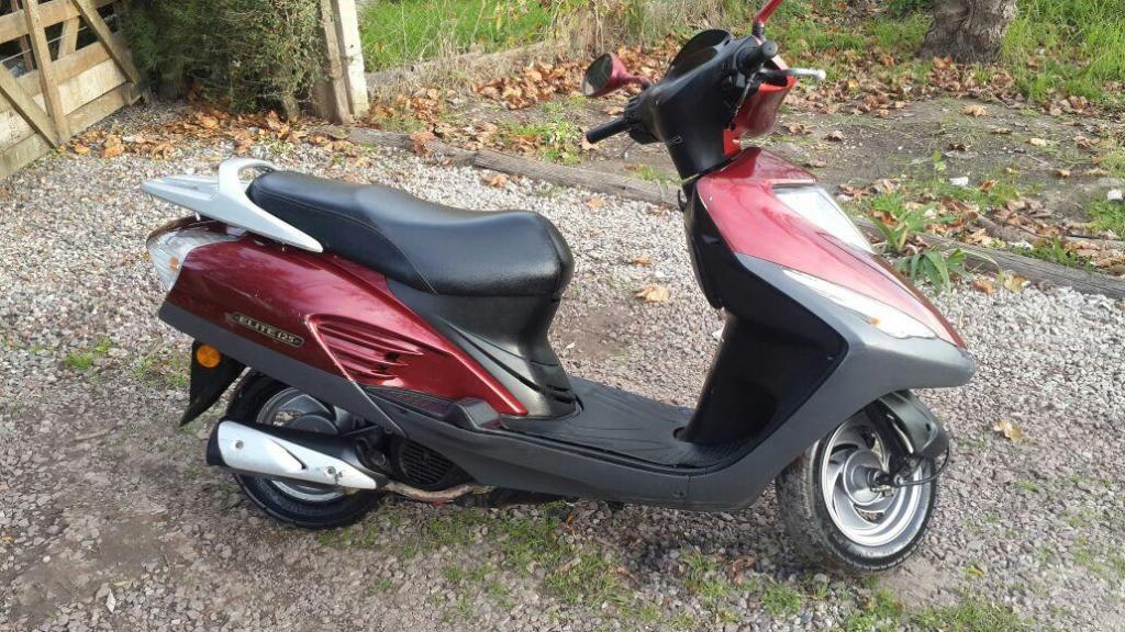 Honda elite 125 liqudo ya