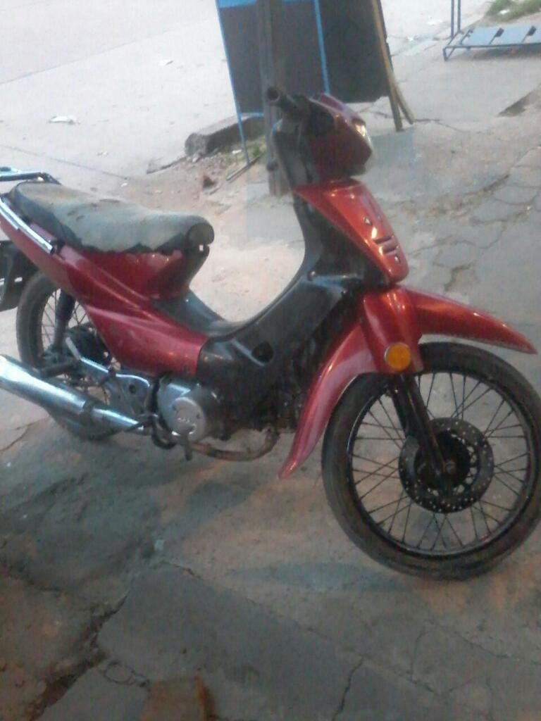 Vendo Moto 110 en Buen Estado