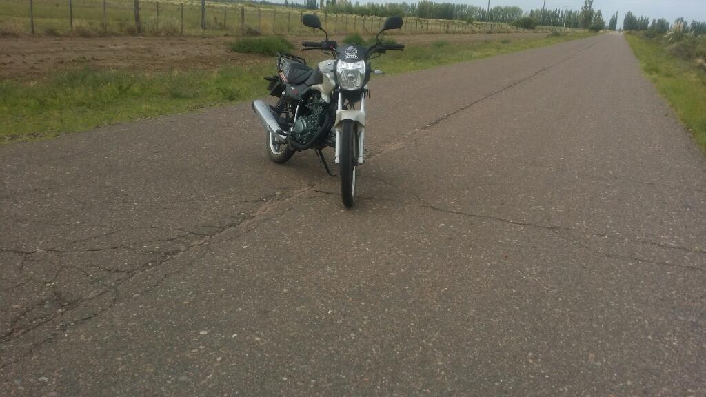 Vendo Moto Zanella 150 Ghost 2016