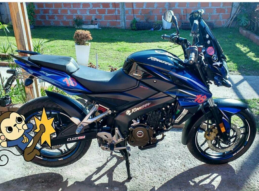 Vendo Moto Bajaj Rouser 200