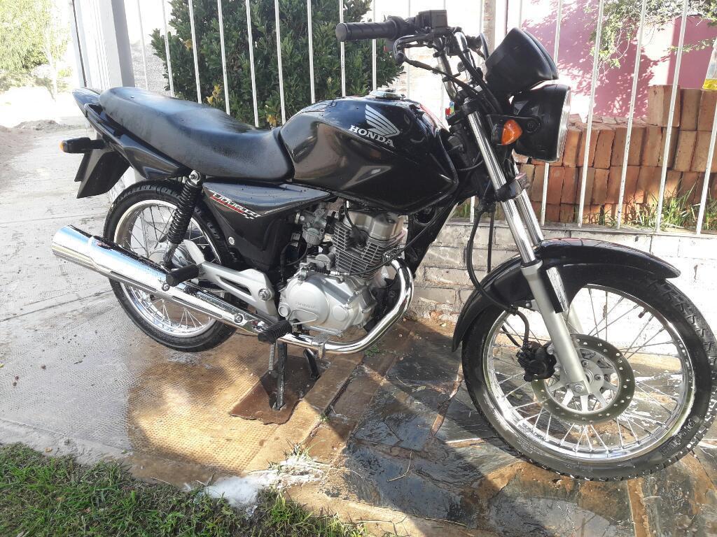 Honda Cg 150 Titan Modelo 2014 Impecable