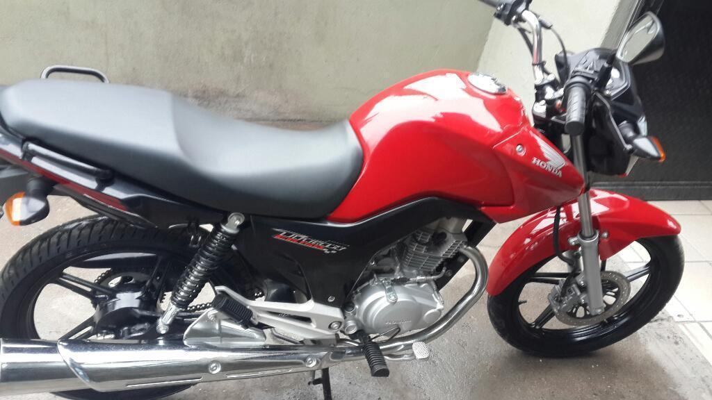 Vendo Titan 2015 Impecable!!!