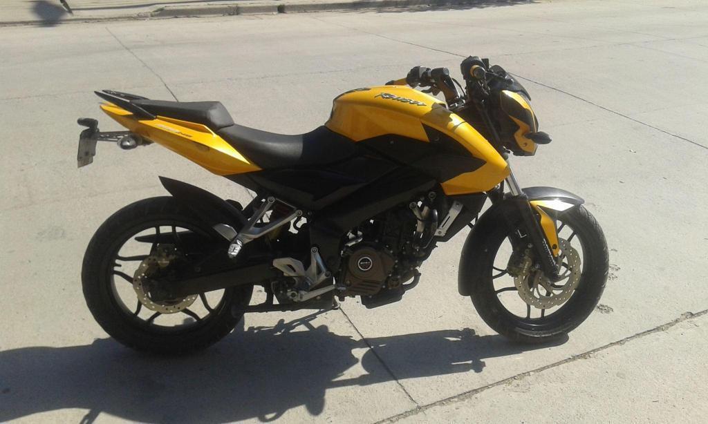 rouser ns200 vendo o permuto