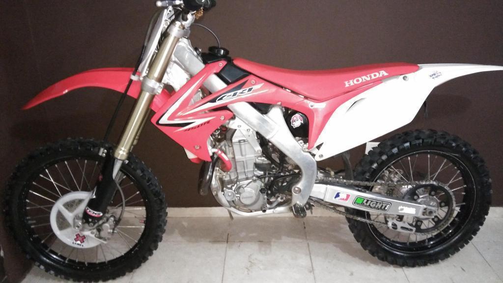 Moto crf 450 modelo 2009 inyección impecable