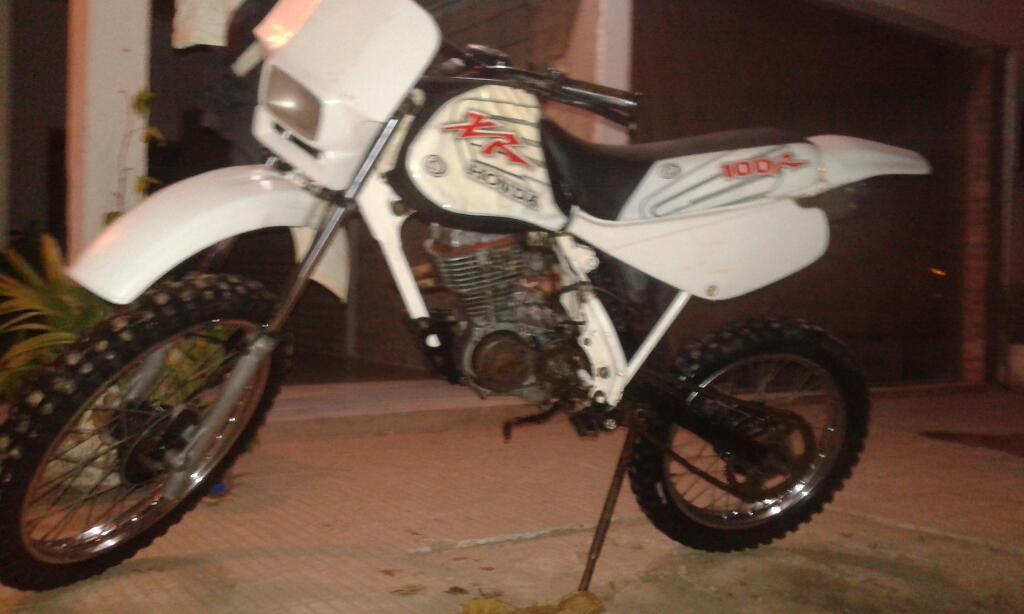 Honda Xr 100 Mod 99 con Todos Los Papele
