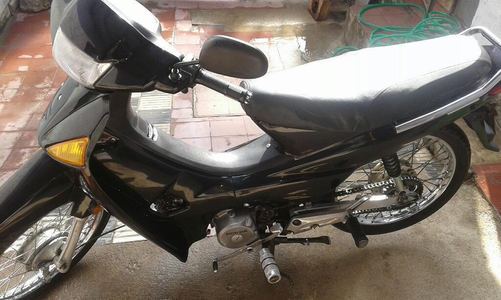 Honda Waver. Esta Casi Nueva