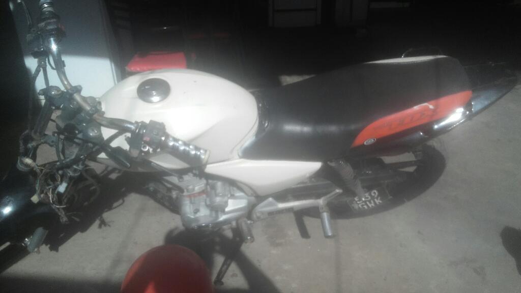 Vendo Moto Anda de Diez