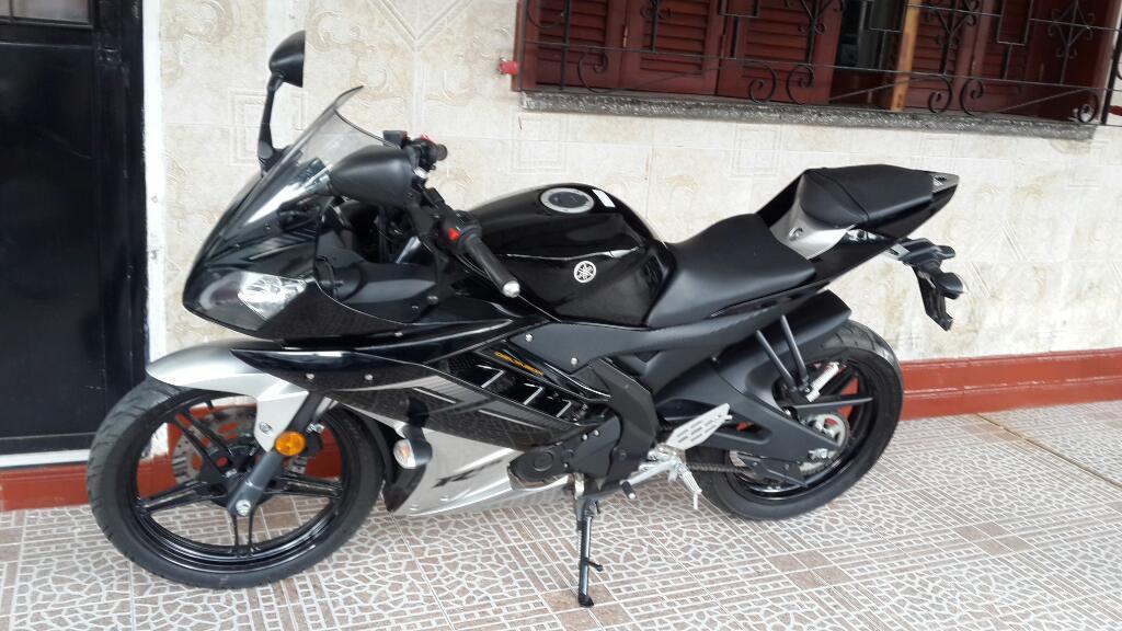 Yamaha R15 2.0 1000km Nueva Recib Moto