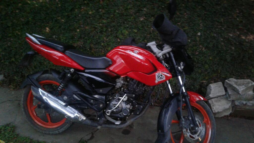 Rouser 135 Vendo