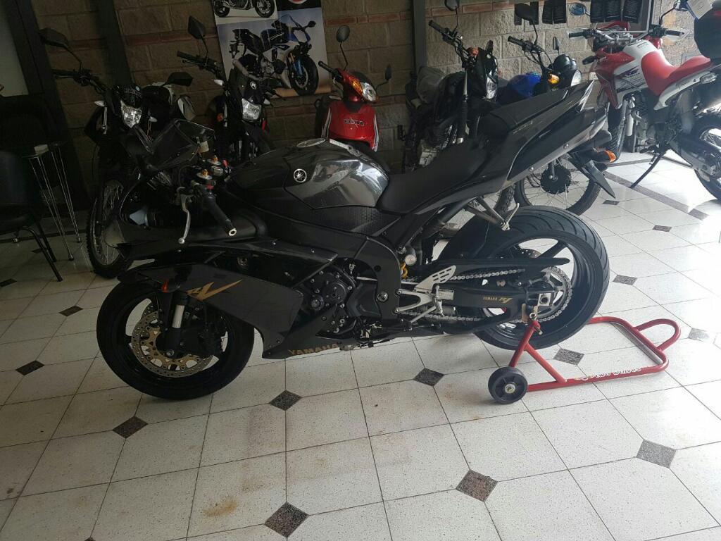 Yamaha R1 Impecable 2008