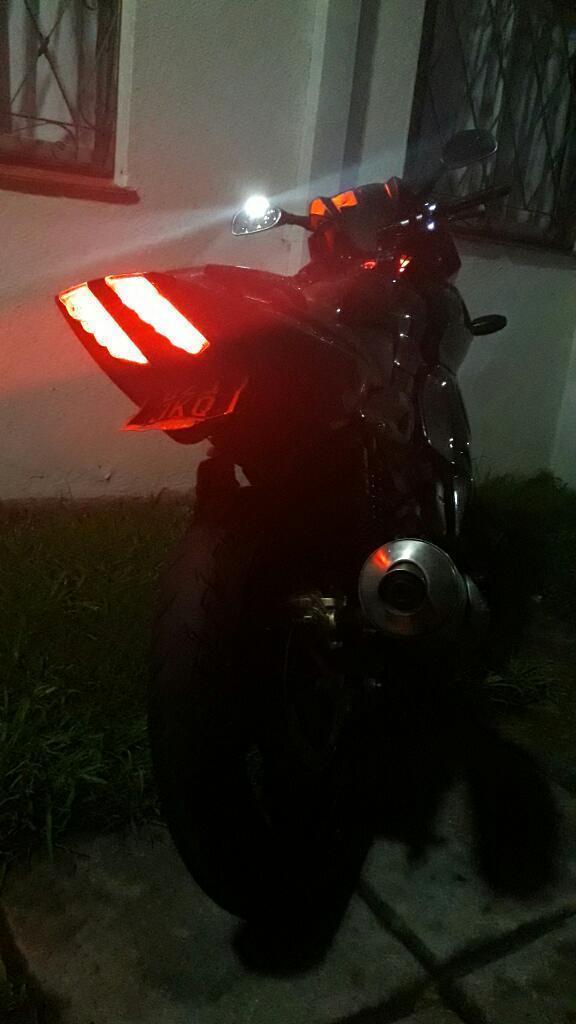 Vendo O Permuto Bajaj Rouser 220f