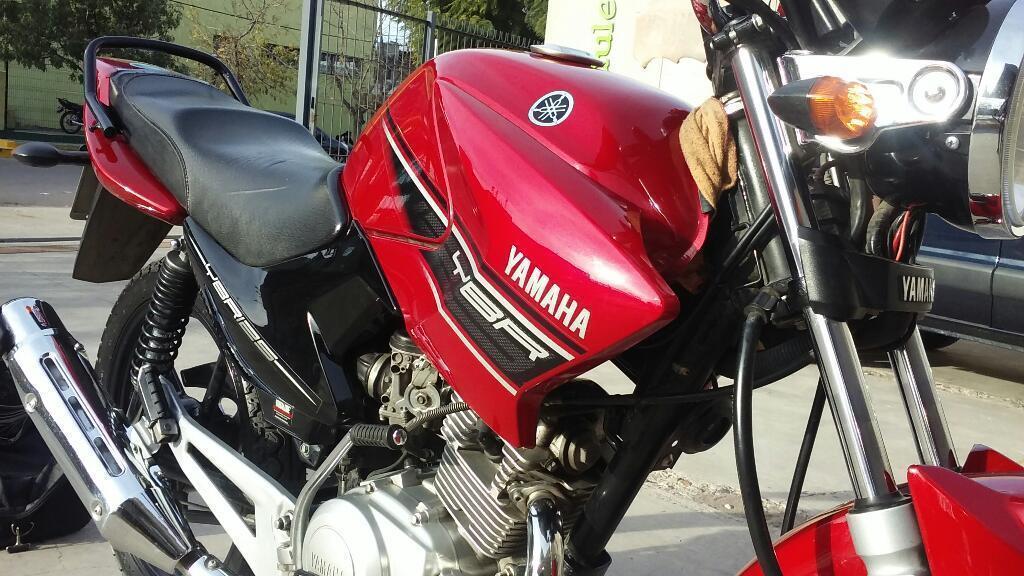 Vendo Moto Yamaha Ybr 2014