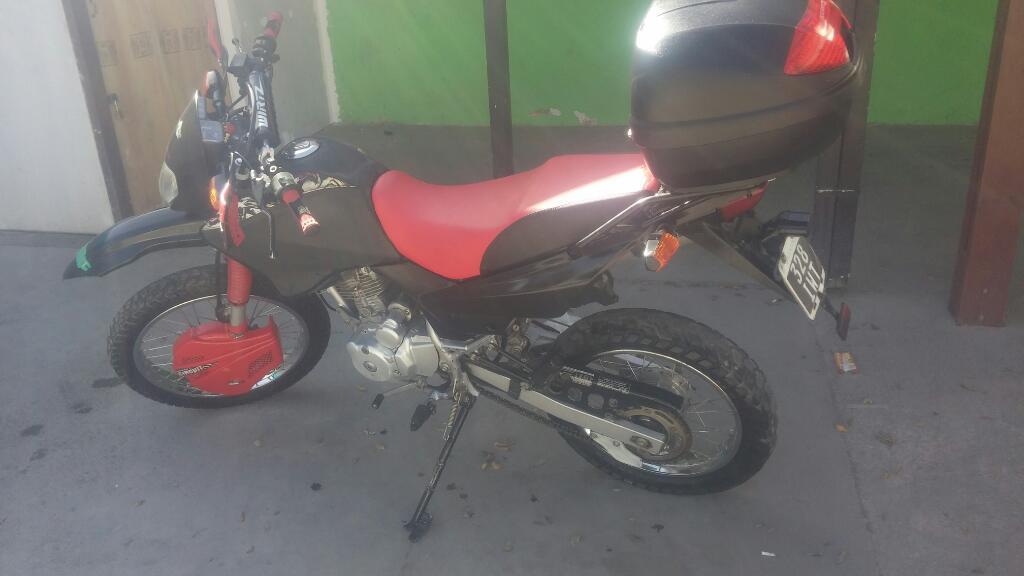 Vendo Moto Xr 125 Modelo 2013