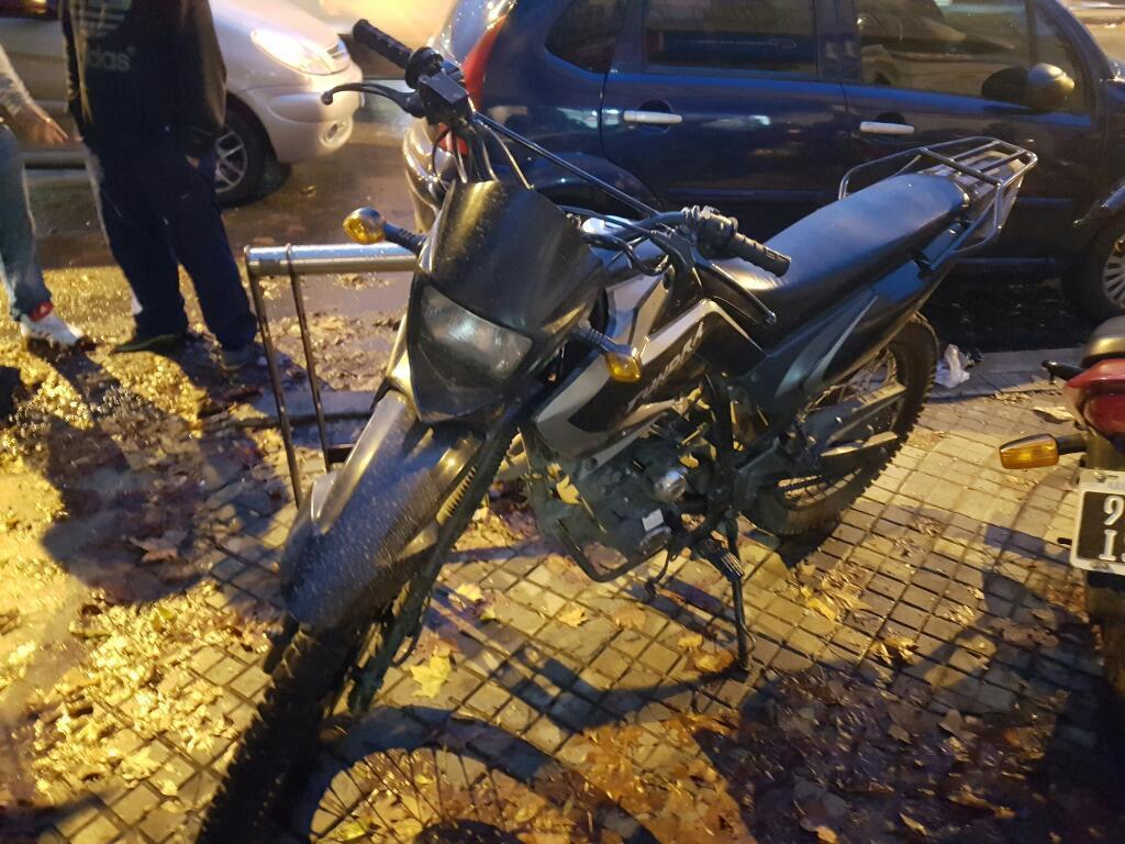 Vendo / Permuto Guerreo 200