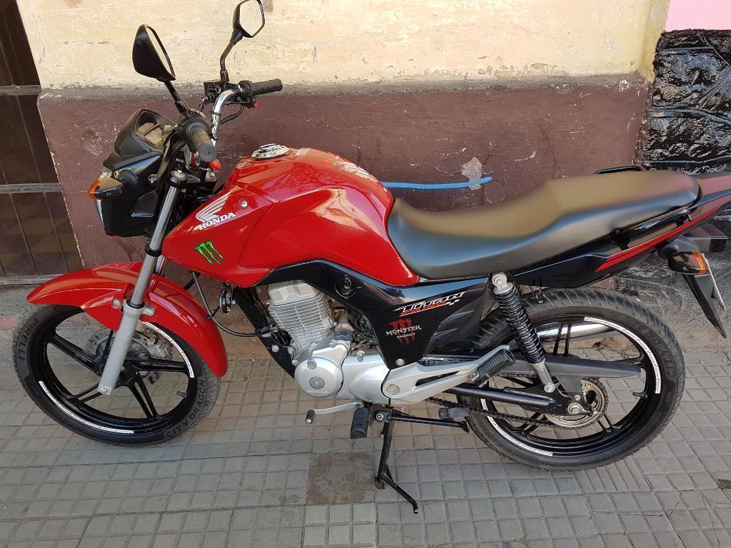 Vendo Honda Titan Modelo 2015