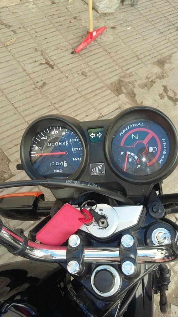 Moto Honda Impecable 1200 Km Reales