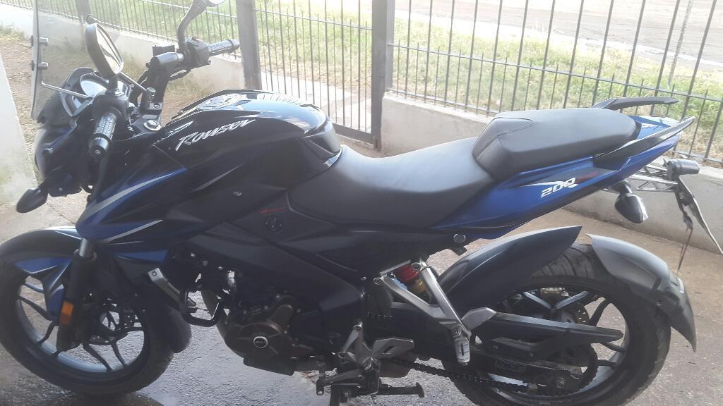 Bajaj ns 200 modelo 2016