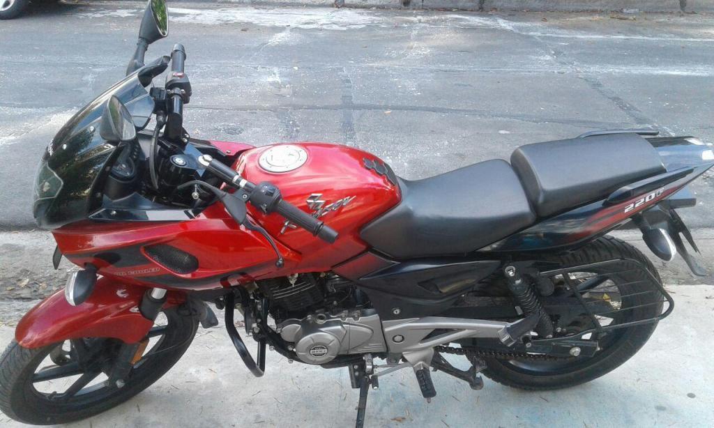 Bajaj Rouser 220 F 2014 IMPECABLE!!