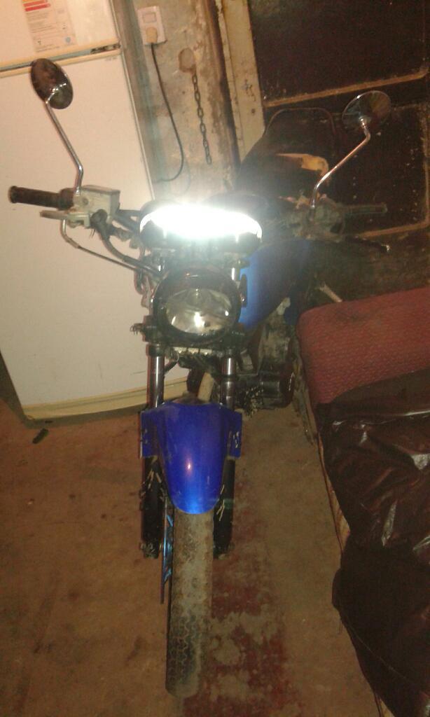 Vendo Muy Linda Moto Honda