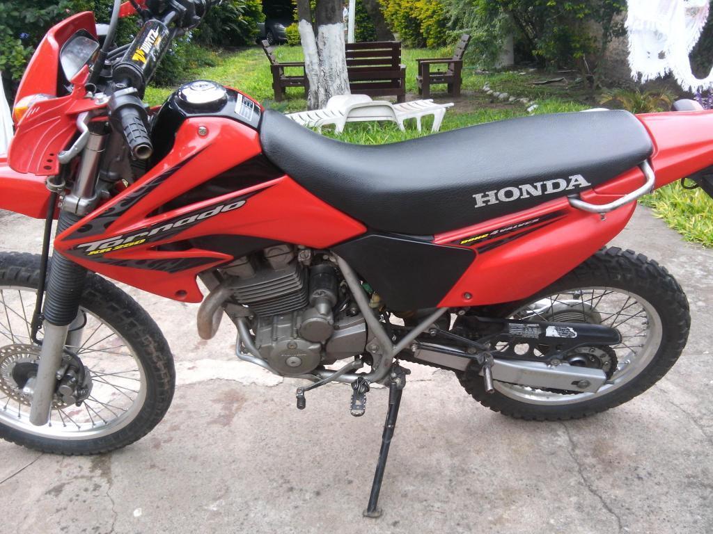 Honda tornado 250