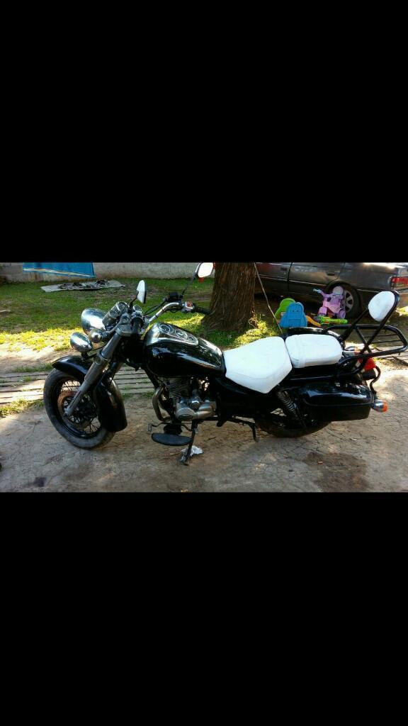 Vendo Motomel Custom 200