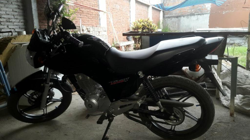 Honda Titan Inmaculada