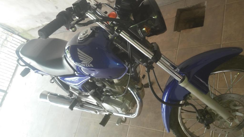 Vendo Moto en Buen Estado Modelo 2013