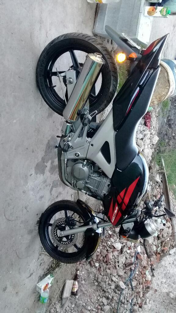 Moto Honda Twister