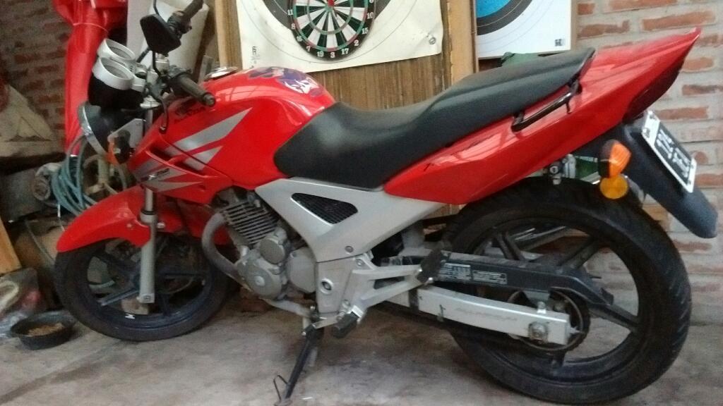 Moto Honda Twister 2013 Negociable